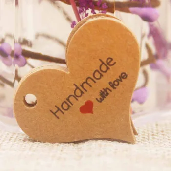 Etiqueta corazón "Handmade with love" kraft 32x39mm