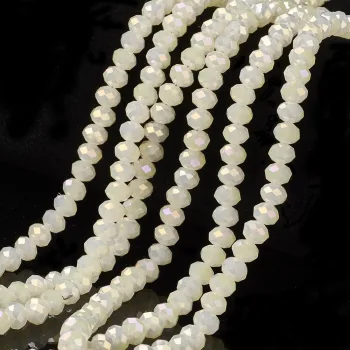 Cristal crema tornasol 3x2mm