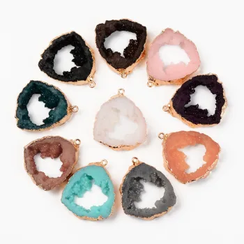 Druzy de resina y latón dorado mix color 39x32x8mm