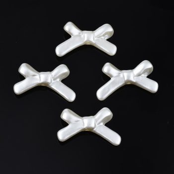 Lazo acrílico blanco perla  20.5x32.5x6mm