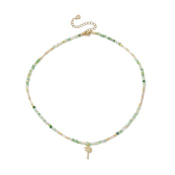Collar de cristales verdes y dije palmera de acero inox dorado 39.8cm