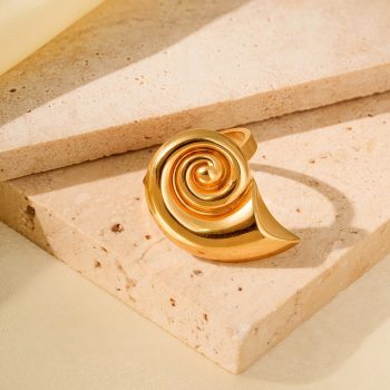 Anillo ajustable concha acero inoxidable dorado