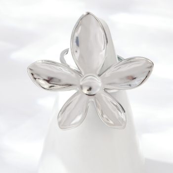 Anillo flor grande acero inoxidable plateado